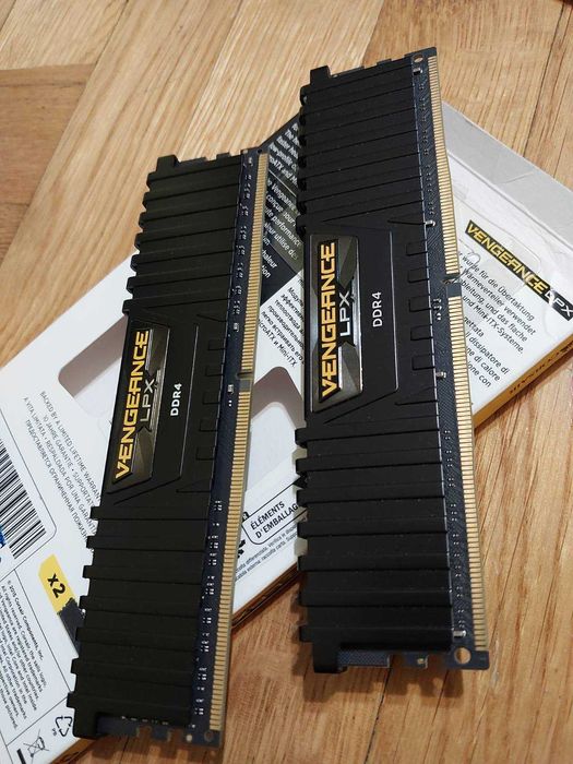 32GB 2400Mhz CL16 - DDR4 RAM памет