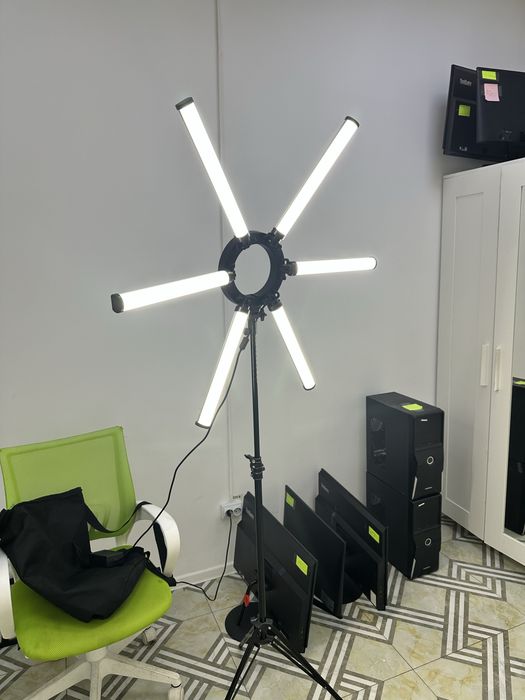 Продам мощную кольцевую лампу