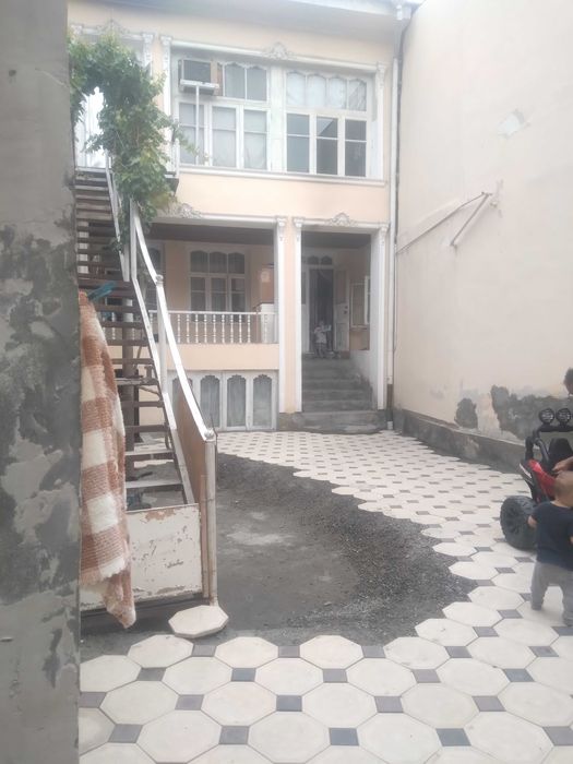 Чорси худудида ховли сотилади