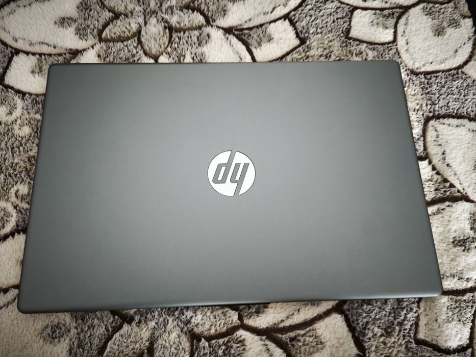 Laptop  HP 250 G10