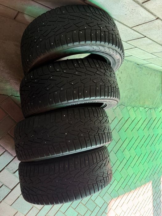 Продам зимнию резину