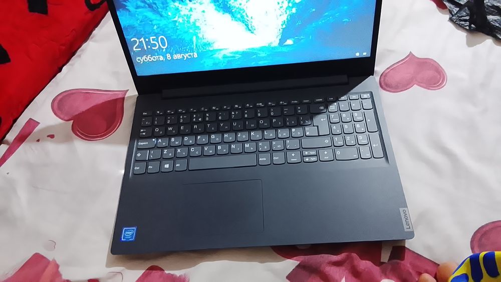 Lenovo 82C3 noutbuk sotiladi