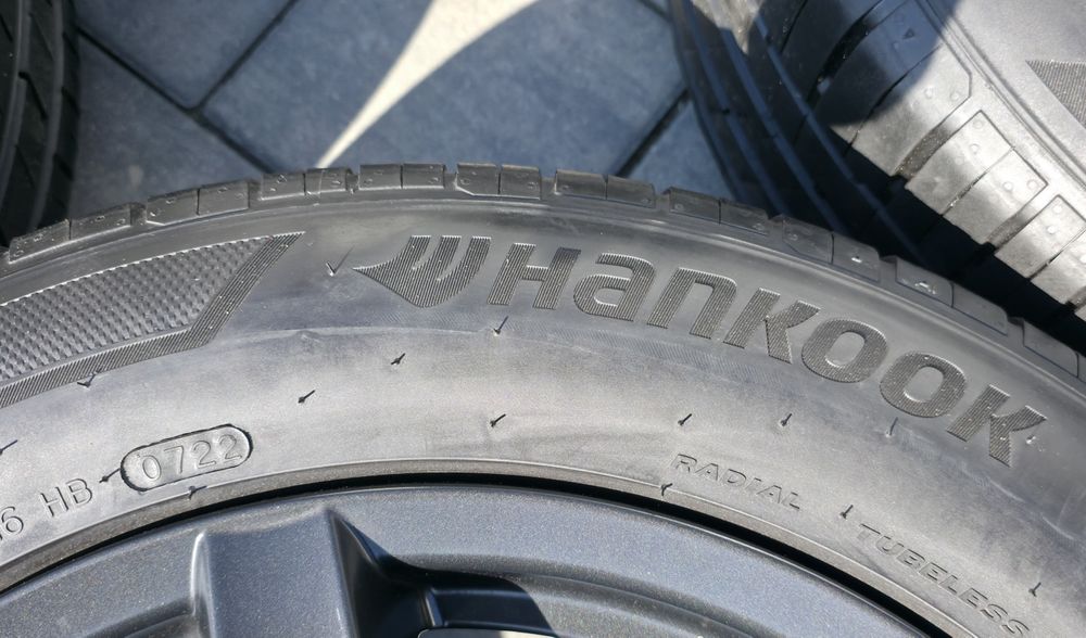 Jante aliaj VW Tiguan cu anvelope de vară 235/55/17 Hankook Dot 2022