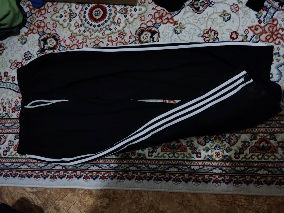 Продам женский трико.