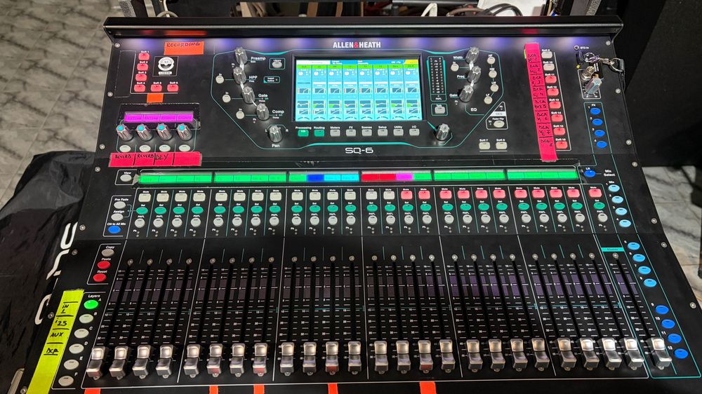 Allen and Heath SQ6 cu 2 stagebox