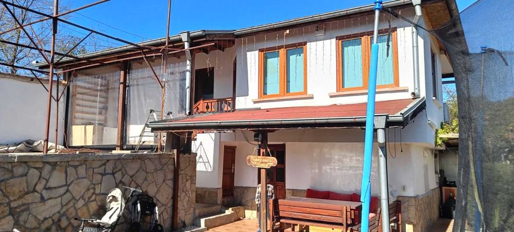 Дава се под наем Къща в Казанлък - 100 кв.м за 459 € - Снимка #3