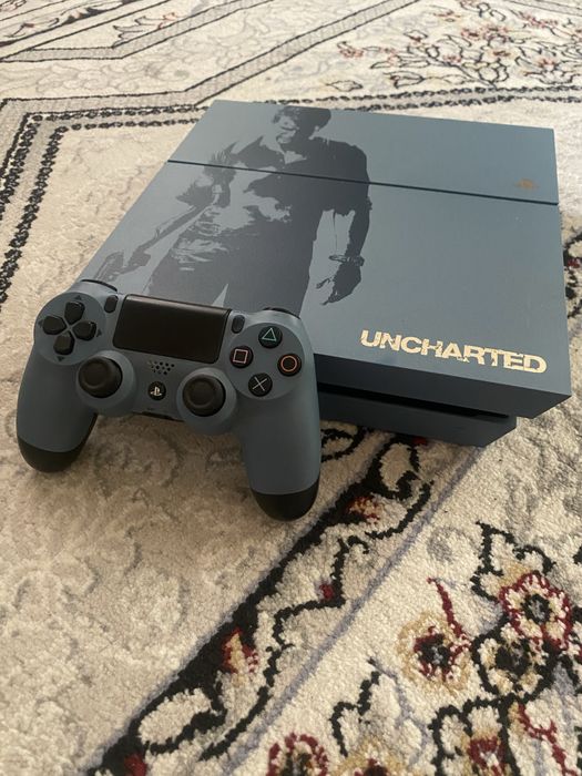 Продам PlayStation 4 Limited Edition