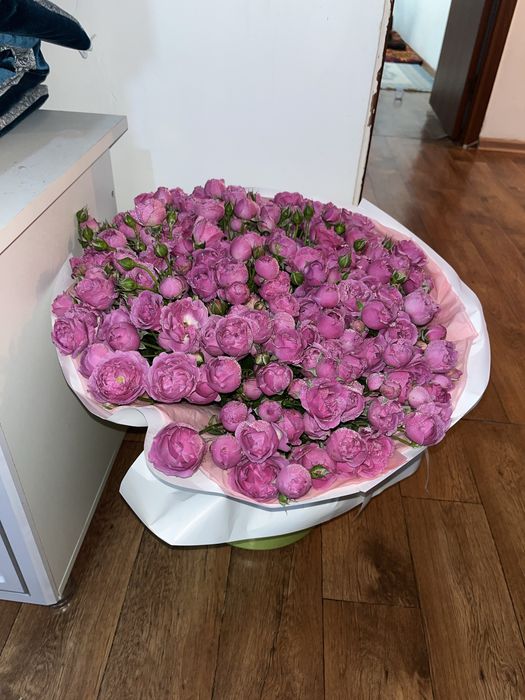 Пионовидые розы,свежийе