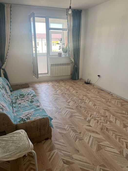 Аренда квартиру из 3-комнат на 15-мкр. на долгий срок