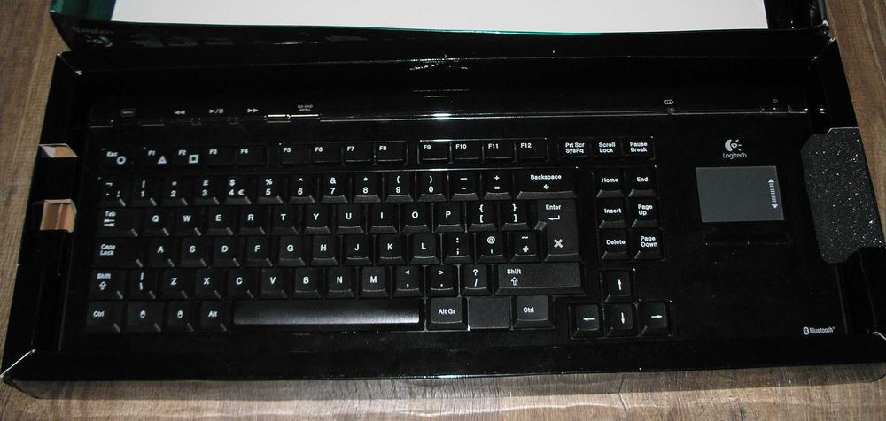 Tastatura Cordless Bluetooth Logitech laptop, PlayStation 3, 4 PS3+4