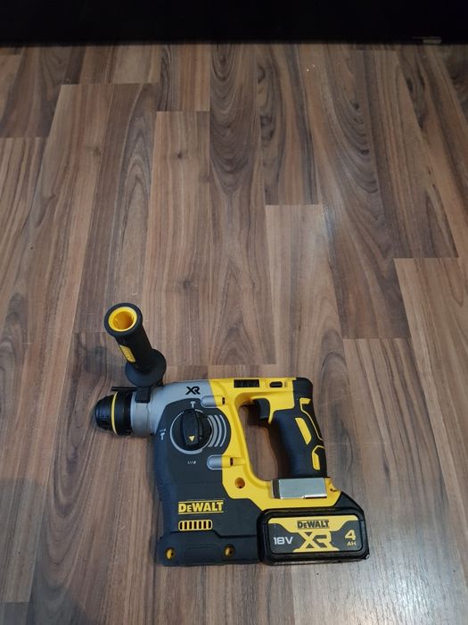 Rotopercutor Dewalt ca NOU