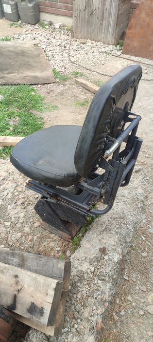 Сиденье тракторное