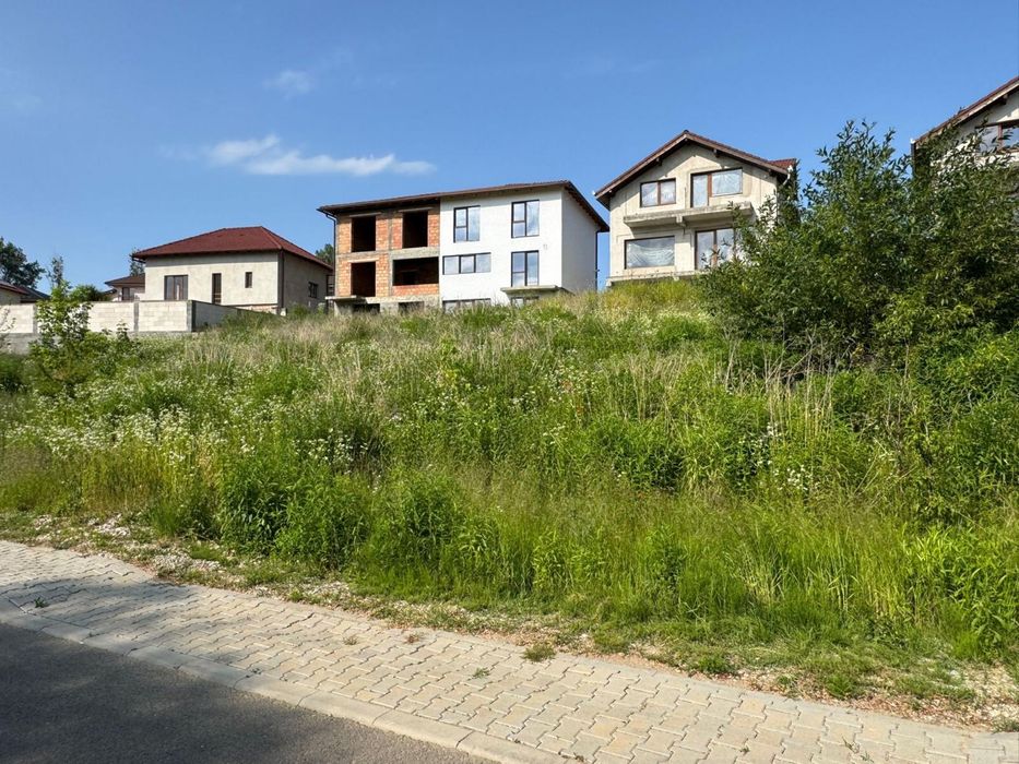 Apartamente in vila pe malul lacului