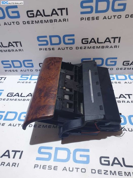 Scrumiera Bord Completa cu Capac Audi A4 B5 1995 - 2001 Cod 8D0857951G 8D0857951H 8D0857951J 8D0857951K