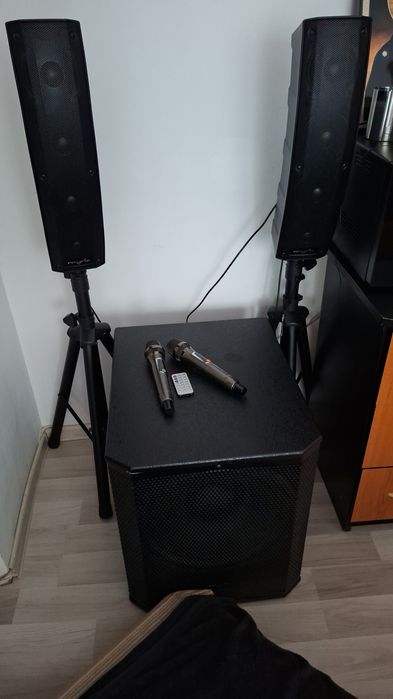 Sistem boxe myria blutut si radio foarte puti folosite se aud impecabil