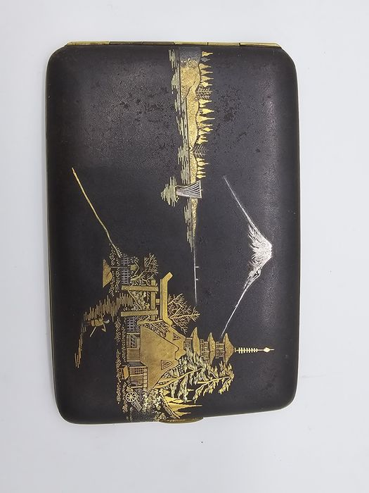 Tabachera port țigarete