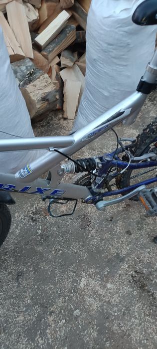 Se vine Bicicleta Rixe