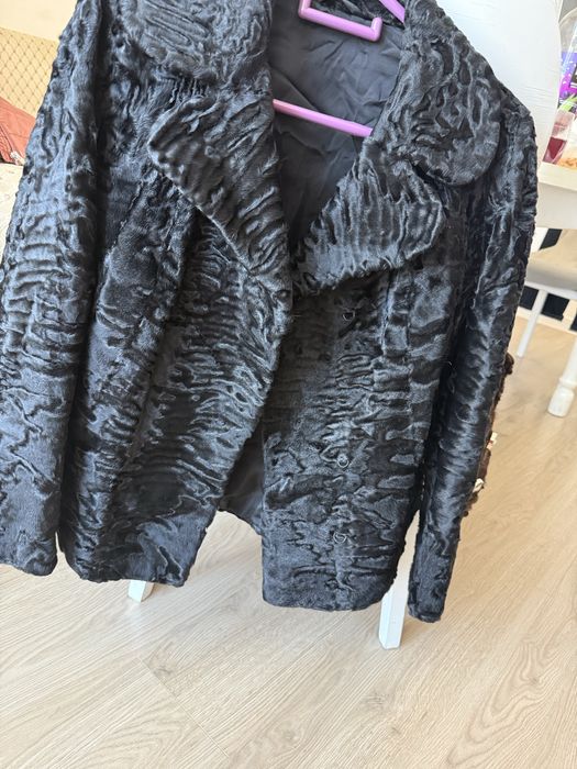 Шубка из каракульчи 44-46 мрочно