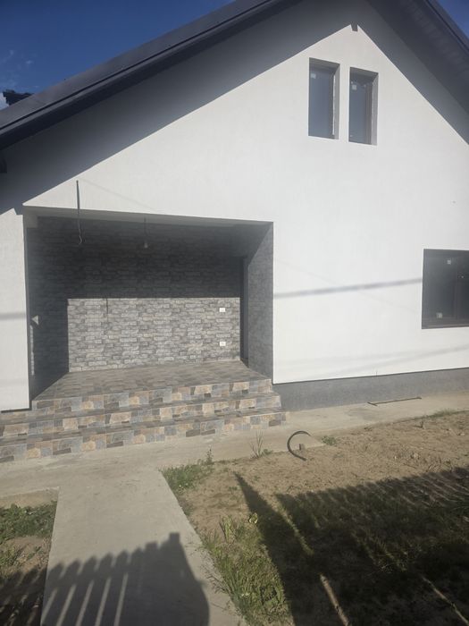 Propietar vand casa 3 camere in Hemeiusi