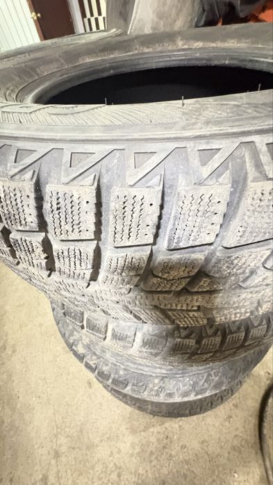 Шины R-17 продам