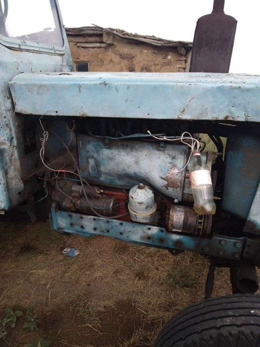 Продам трактор  Б/У