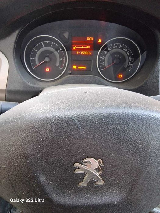 Dezmembrez PEUGEOT 301
