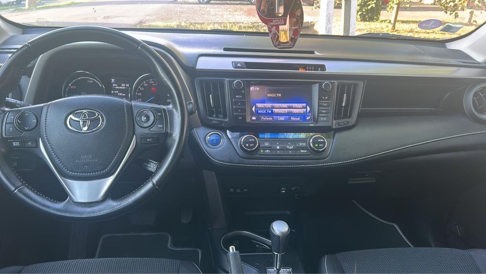 TOYOTA RAV4 2017 — imagine 4