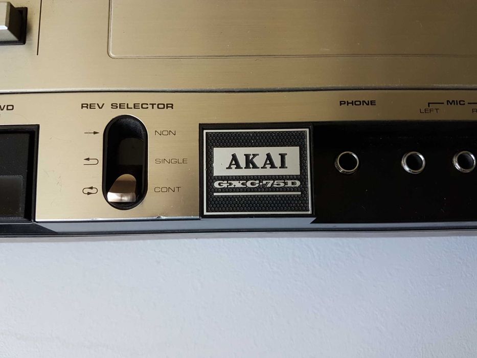 Akai GXC-75D Stereo Cassette Deck Recorder