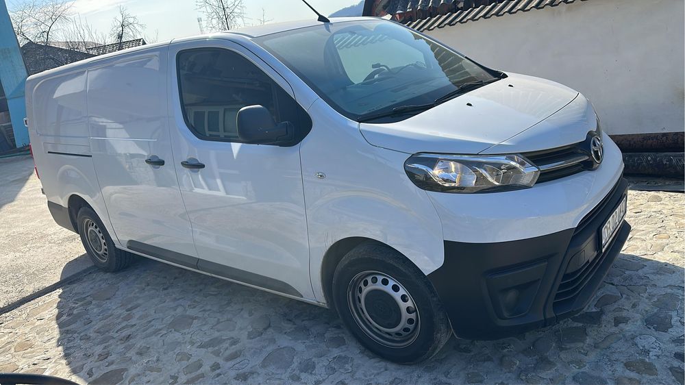 toyota autoutilitara aprp noua!