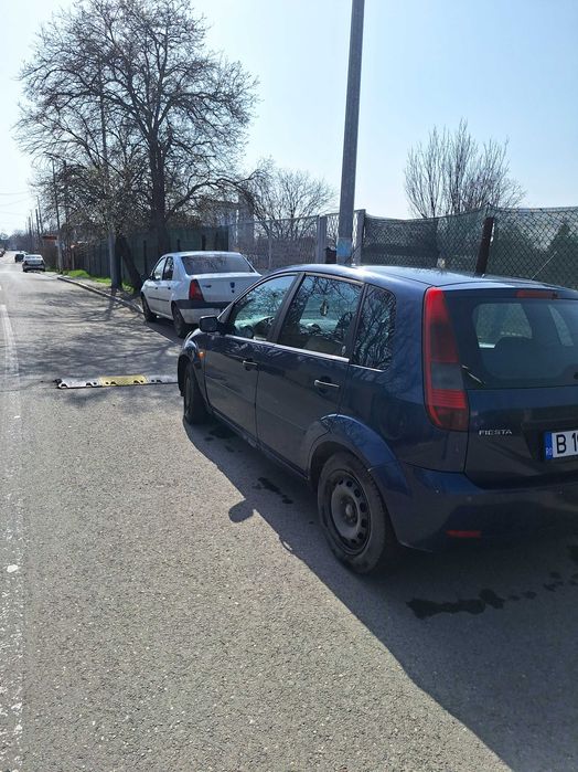 Ford fiesta de vânzare  3000 ron fix