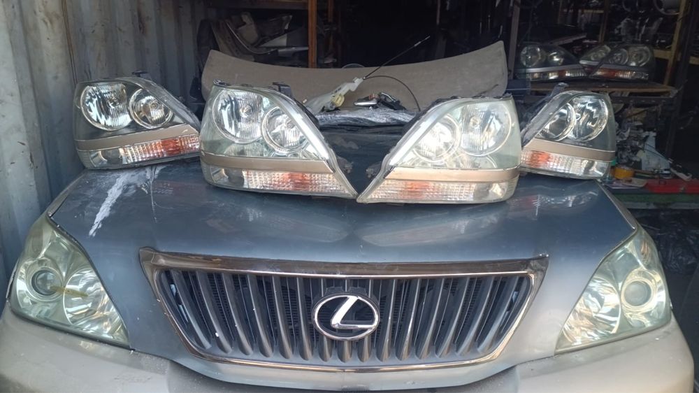 Фары Lexus RX 300.330