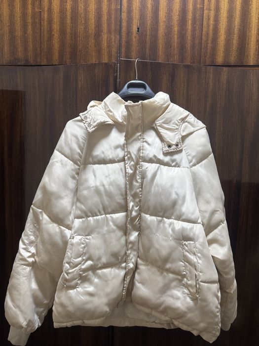 Куртка бежевая женская