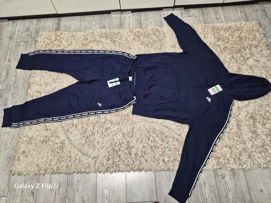 Vind Trening Nike mărimea XL