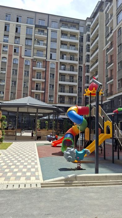 Depo Mall Residence  Katta qani 4 etaj 70k 3 Srochna