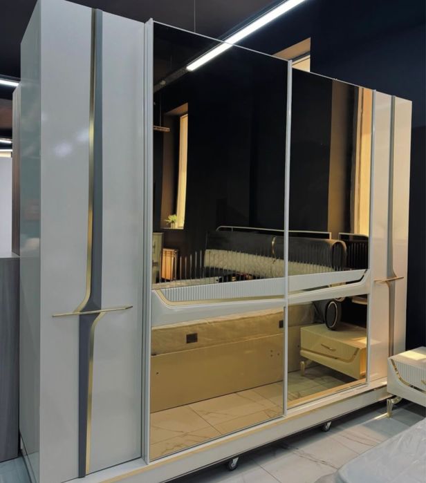 Продам спальный гарнитур