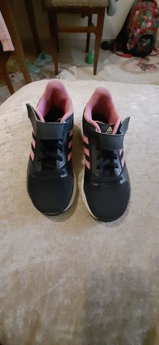 Маратонки за момиче