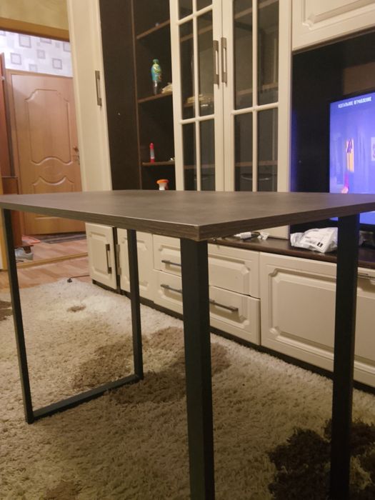 Стол для компьютера