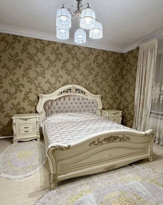 Продам спальный гарнитур