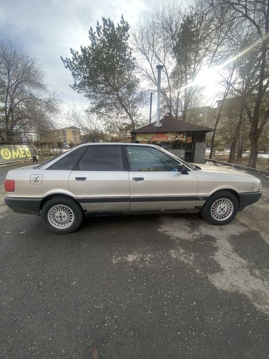 Ауди 80 1988 года