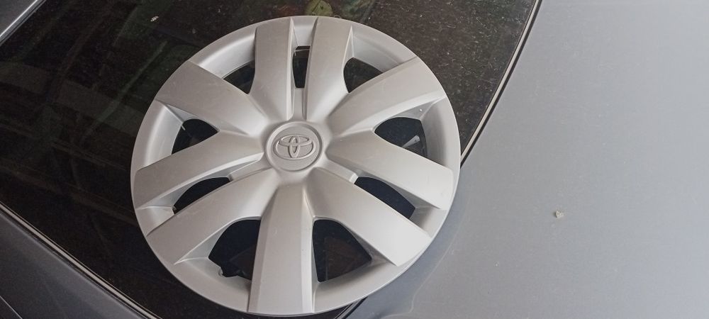 Колпаки на toyota 15-14 дюим.