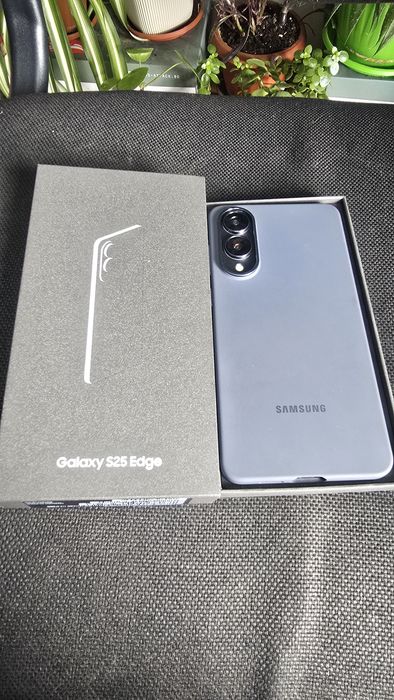 Samsung S25 Edge 12 GB/ 256Gb 
500 Евро