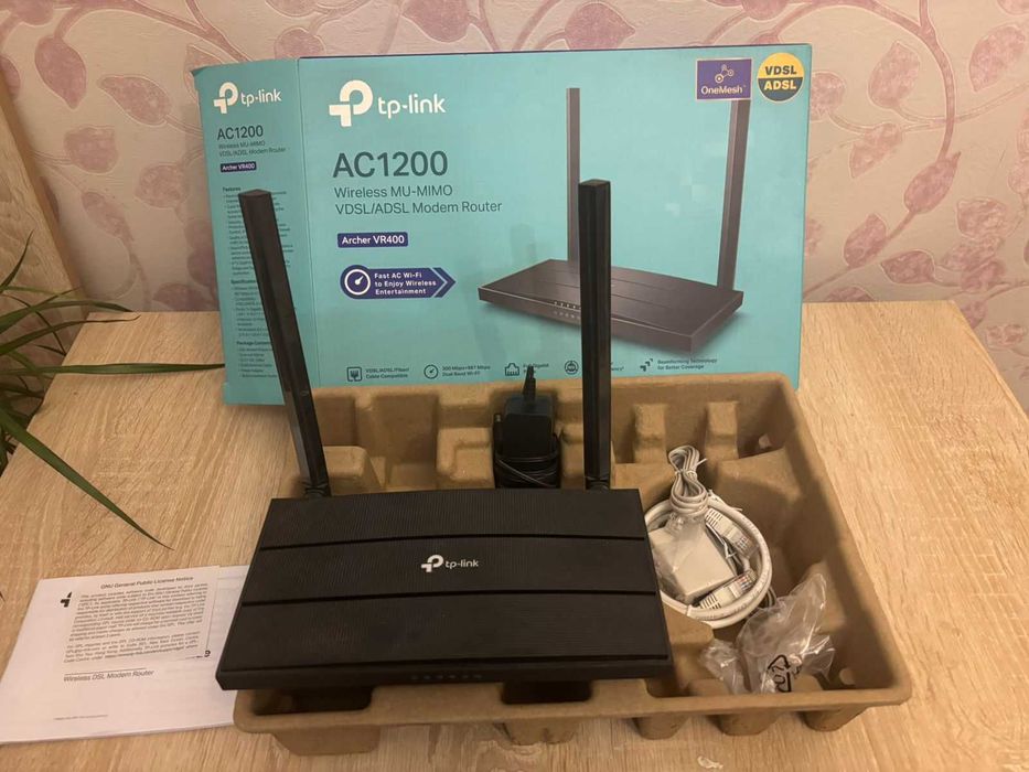 Wi-Fi роутер TP-Link Archer VR400.
