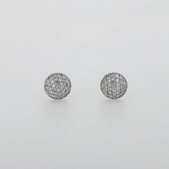 Cercei aur alb 18k, 2,28 grame cu diamante-cod 9955