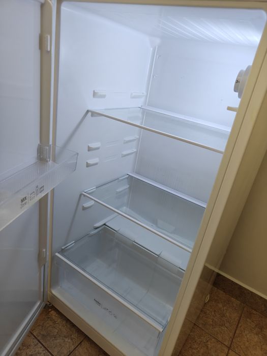 Frigider arctic de vânzare