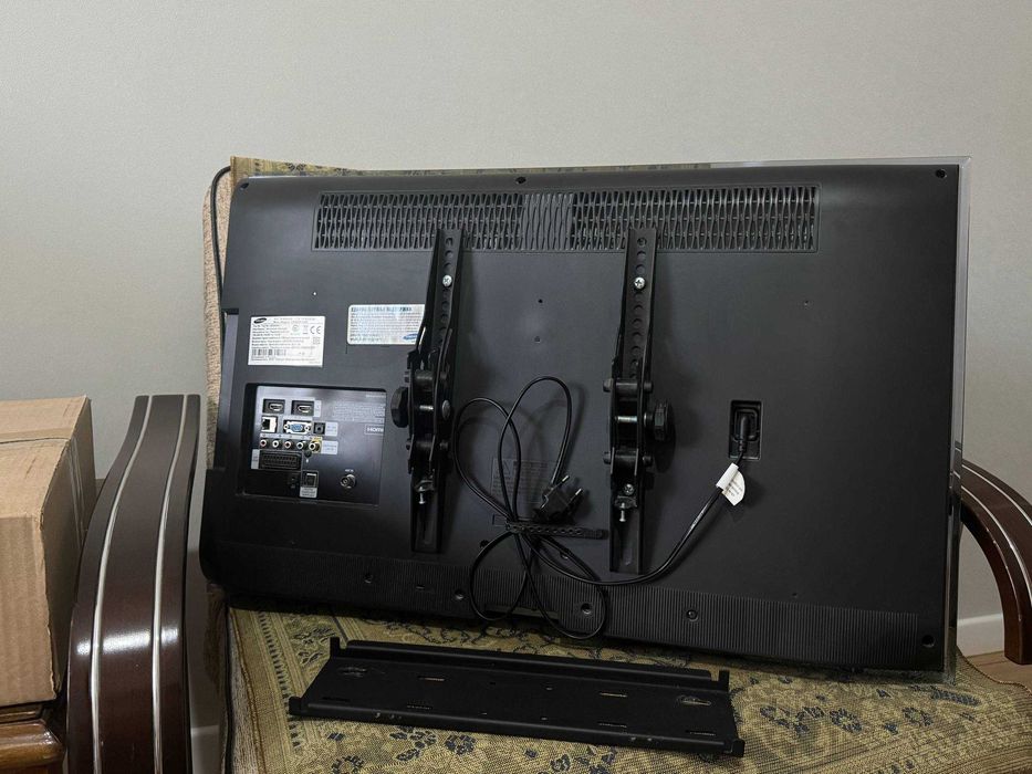Телевизор Samsung 32 дюйма Full HD HDMI USB
