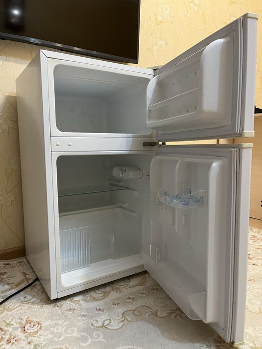 Продам мини холодильник