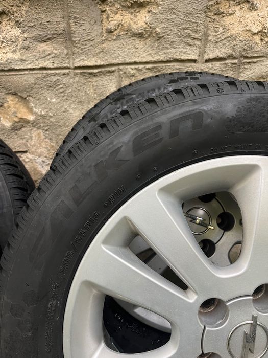Зимни гуми 205/55/16 с джанти Opel 16ки