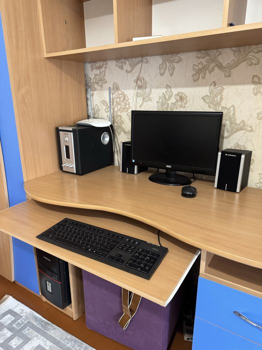 Шкаф в детскую комнату