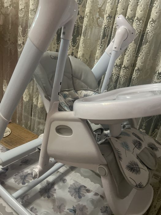 Canelli стульчик со столиком для кормления.Автоматические качели .