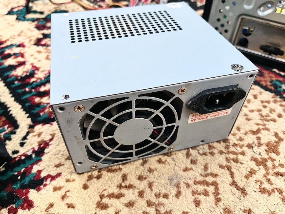 Блок питания Huntkey CP-300 300W